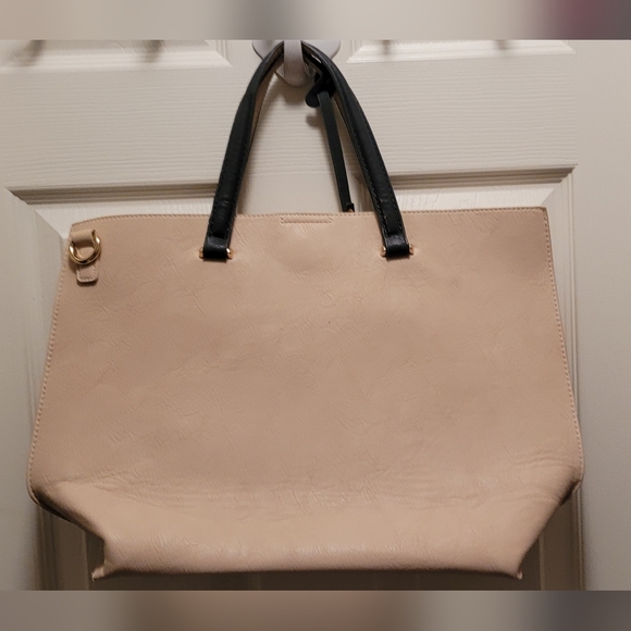 Catherine Malandrino Handbag - Picture 2 of 9